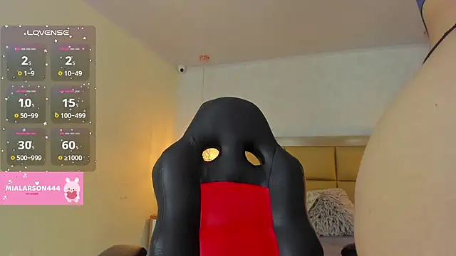 LARSONMIA online show from October 8, 12:25 pm