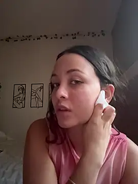 Megan Rodrigo online show from December 13, 10:48 pm