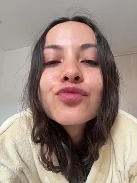 Snapshot of Megan_Rodrigo chatting on May 11, 2:45 pm Megan Rodrigo online show from May 11, 2:45 pm