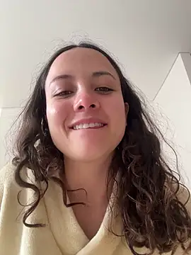 Snapshot of Megan_Rodrigo chatting on May 11, 4:15 pm Megan Rodrigo online show from May 11, 4:15 pm