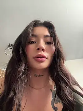 Snapshot of Roxanne_08 chatting on June 27, 4:56 pm Roxanne 08 online show from June 27, 4:56 pm