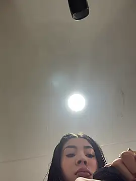 Snapshot of Roxanne_08 chatting on July 25, 4:48 pm Roxanne 08 online show from July 25, 4:48 pm