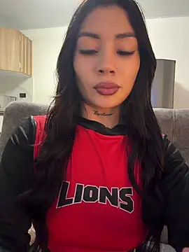 Snapshot of Roxanne_08 chatting on August 1, 12:54 am Roxanne 08 online show from August 1, 12:54 am
