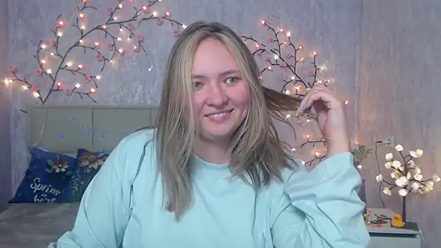 SallyVerda online show from April 30, 9:08 pm