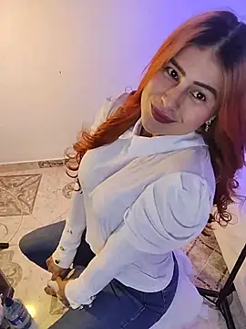 Snapshot of Amber_Martins_ chatting on June 11, 12:08 am Amber Martins online show from June 11, 12:08 am
