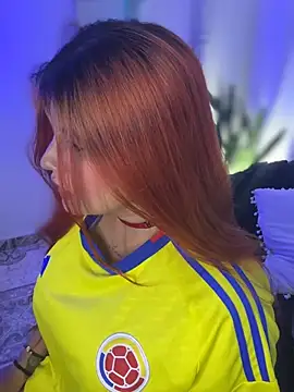 Snapshot of Amber_Martins_ chatting on June 24, 1:37 am Amber Martins online show from June 24, 1:37 am