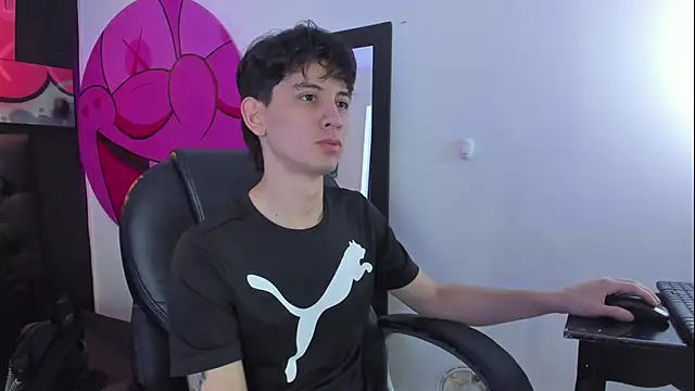 Snapshot of Santi_delacruz chatting on December 5, 2:44 pm Santi delacruz online show from December 5, 2:44 pm