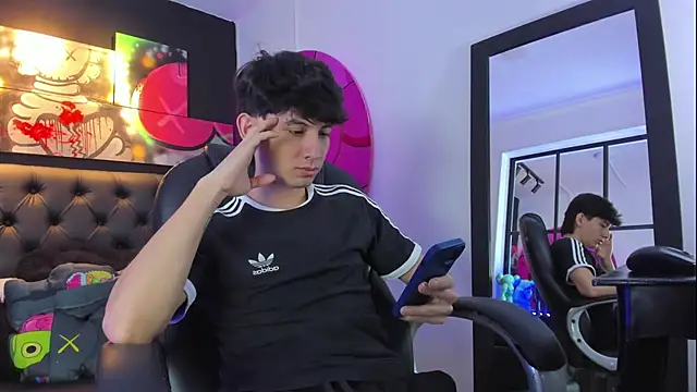 Snapshot of Santi_delacruz chatting on December 12, 2:00 pm Santi delacruz online show from December 12, 2:00 pm