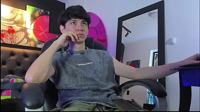 Snapshot of Santi_delacruz chatting on January 22, 4:23 pm Santi delacruz online show from January 22, 4:23 pm