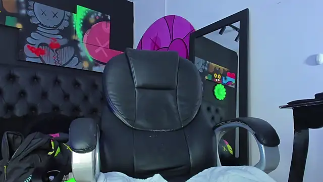 Snapshot of Santi_delacruz chatting on January 29, 7:43 pm Santi delacruz online show from January 29, 7:43 pm