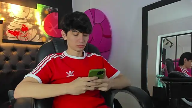 Snapshot of Santi_delacruz chatting on January 30, 1:42 pm Santi delacruz online show from January 30, 1:42 pm