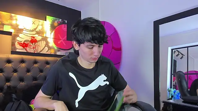 Snapshot of Santi_delacruz chatting on January 31, 3:00 pm Santi delacruz online show from January 31, 3:00 pm