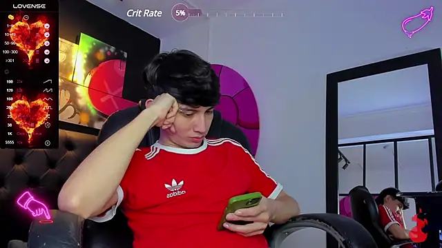 Snapshot of Santi_delacruz chatting on February 27, 10:09 pm Santi delacruz online show from February 27, 10:09 pm