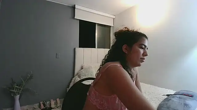 Snapshot of arteverena chatting on March 9, 1:04 am arteverena online show from March 9, 1:04 am