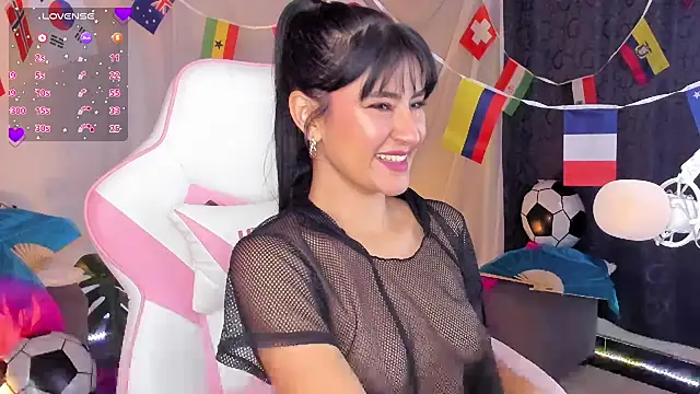 Snapshot of Violetta_kim1 chatting on June 29, 7:14 pm Violetta kim1 online show from June 29, 7:14 pm