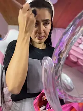 Snapshot of Violetta_kim1 chatting on August 3, 7:28 pm Violetta kim1 online show from August 3, 7:28 pm