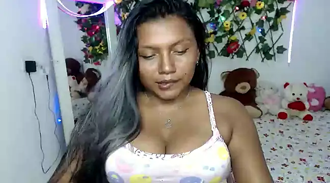 Snapshot of sexysusan4you chatting on January 9, 4:52 am sexysusan4you online show from January 9, 4:52 am