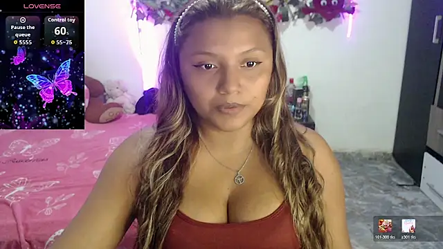 Snapshot of sexysusan4you chatting on July 21, 8:55 pm sexysusan4you online show from July 21, 8:55 pm
