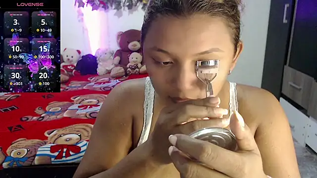 Snapshot of sexysusan4you chatting on July 28, 9:03 pm sexysusan4you online show from July 28, 9:03 pm
