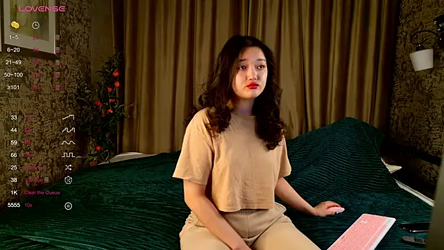 Snapshot of FreyaRaya chatting on November 26, 3:18 am FreyaRaya online show from November 26, 3:18 am