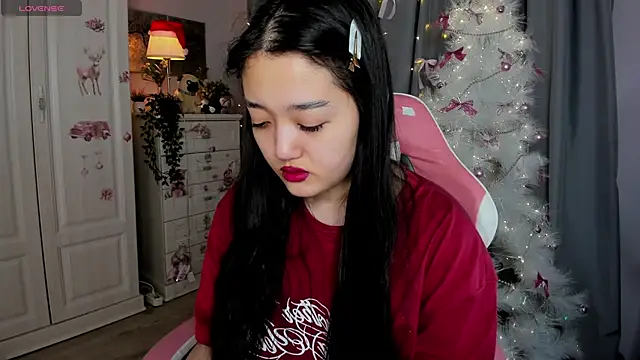 Snapshot of FreyaRaya chatting on December 16, 3:11 am FreyaRaya online show from December 16, 3:11 am