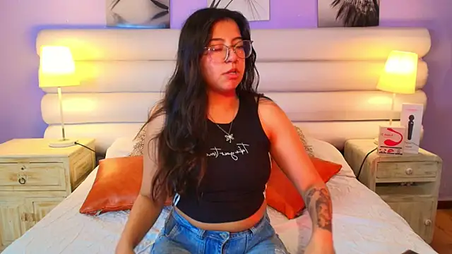 Snapshot of milan_sweet chatting on June 10, 9:35 pm milan sweet online show from June 10, 9:35 pm
