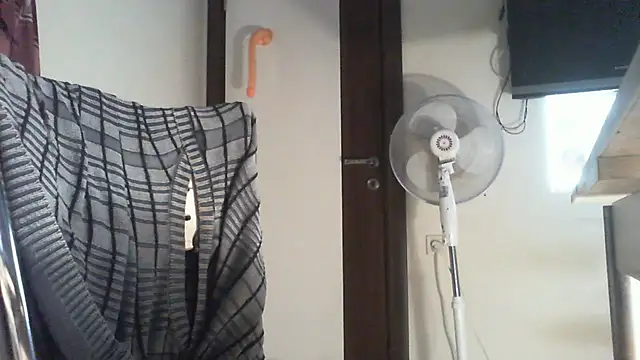 Snapshot of thekeys chatting on May 20, 7:09 pm thekeys online show from May 20, 7:09 pm