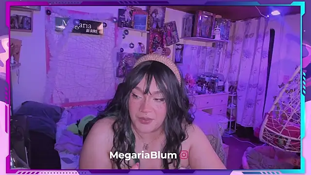 Snapshot of MegariaB chatting on December 27, 4:26 am MegariaB online show from December 27, 4:26 am