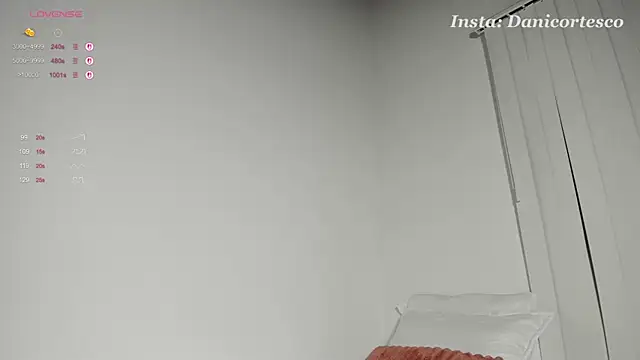 Snapshot of barbie_millit chatting on August 1, 1:05 am barbie millit online show from August 1, 1:05 am