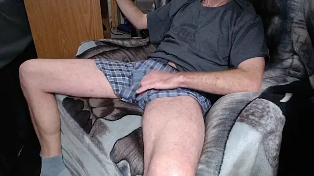 froy4986 online show from January 1, 10:24 pm