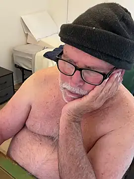 Drummajor online show from March 10, 6:45 pm