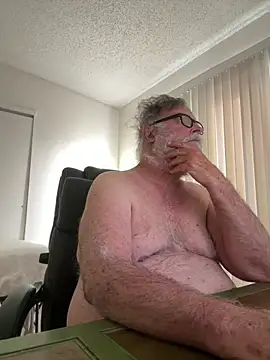 Drummajor online show from May 18, 1:50 pm