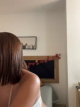 Snapshot of Susi_bell chatting on February 6, 8:45 pm Susi bell online show from February 6, 8:45 pm