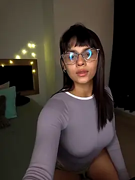 Snapshot of Susi_bell chatting on March 18, 10:35 pm Susi bell online show from March 18, 10:35 pm