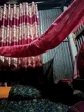Snapshot of Depte- chatting on May 6, 11:32 pm Depte- online show from May 6, 11:32 pm