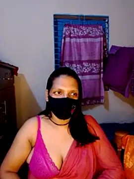 Snapshot of Depte- chatting on July 1, 11:23 am Depte- online show from July 1, 11:23 am