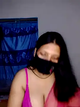 Snapshot of Depte- chatting on July 23, 2:15 pm Depte- online show from July 23, 2:15 pm
