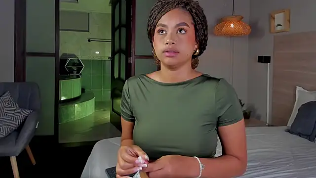 Snapshot of nayah__ chatting on November 4, 7:35 pm nayah online show from November 4, 7:35 pm