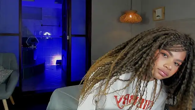 Snapshot of nayah__ chatting on November 5, 7:47 pm nayah online show from November 5, 7:47 pm