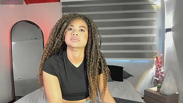 Snapshot of nayah__ chatting on November 18, 7:51 pm nayah online show from November 18, 7:51 pm