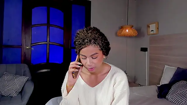 Snapshot of nayah__ chatting on November 19, 7:47 pm nayah online show from November 19, 7:47 pm