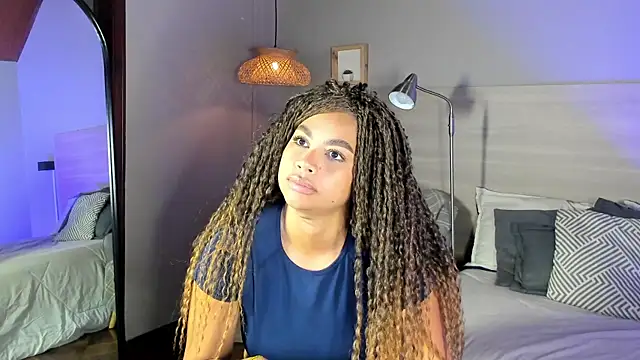 nayah   online show from June 25, 7:29 pm