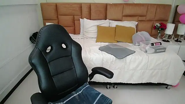  Natalie18 online show from February 9, 10:21 pm