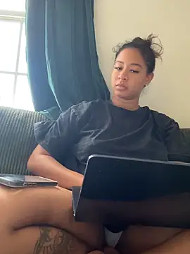 VanessaBling online show from December 18, 4:02 pm