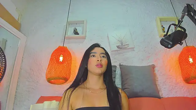 emiily s online show from October 25, 12:02 pm