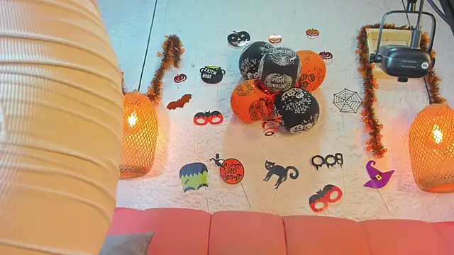 emiily s online show from October 30, 12:06 pm