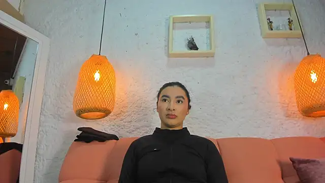 emiily s online show from December 4, 12:03 pm