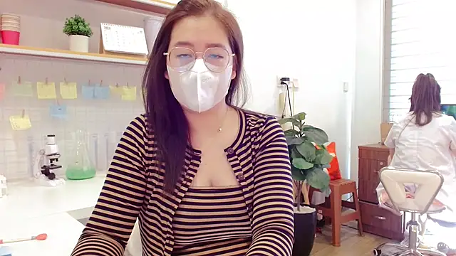 Snapshot of Alisa_Hotfeeling chatting on January 13, 2:07 am Alisa Hotfeeling online show from January 13, 2:07 am