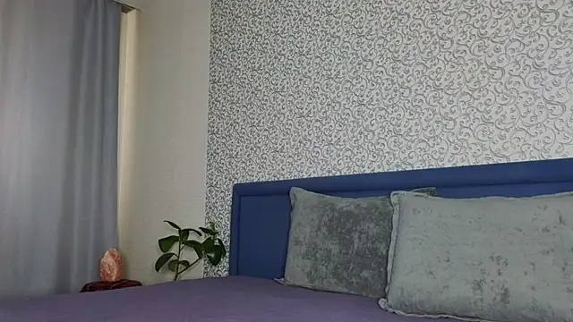 Snapshot of FoxLoveBasik chatting on July 6, 4:42 am FoxLoveBasik online show from July 6, 4:42 am