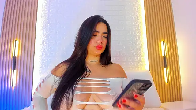 alyssa vargas online show from March 19, 7:34 am